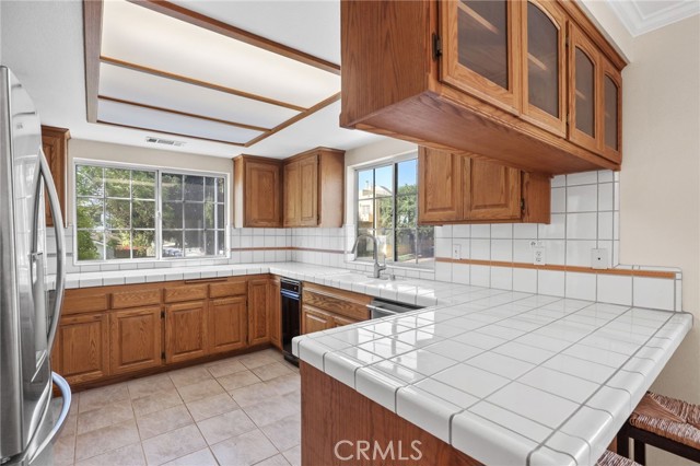 1078 W 10th Street, San Pedro CA: https://media.crmls.org/medias/2dac0b55-e3c8-4ddf-adbf-b77644a7adcb.jpg
