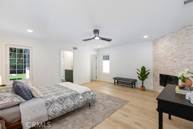 Detail Gallery Image 26 of 41 For 20919 De La Guerra St, Woodland Hills,  CA 91364 - 3 Beds | 3 Baths