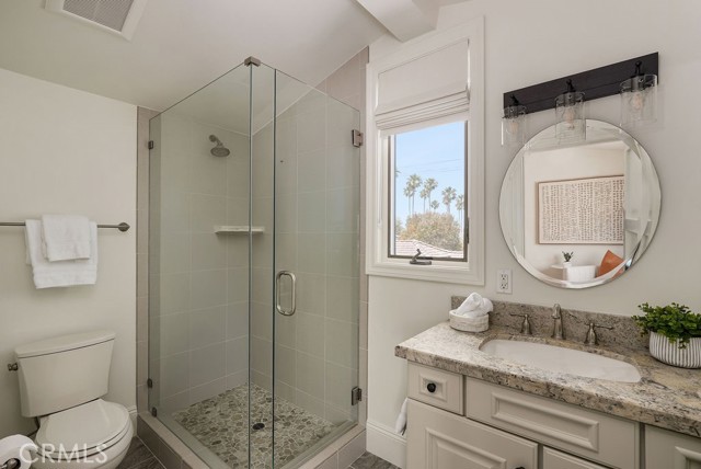 412 1/2 Goldenrod Avenue, Corona del Mar CA: https://media.crmls.org/medias/2dac5131-022e-4116-98e2-82bce5c16eda.jpg