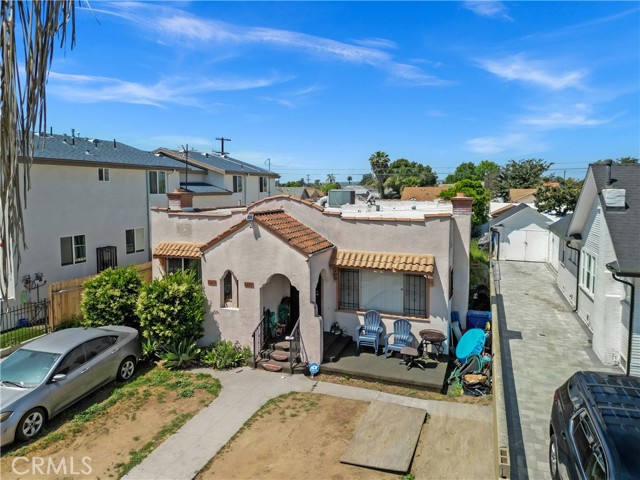 Detail Gallery Image 5 of 14 For 4227 Walton Ave, Los Angeles,  CA 90037 - – Beds | – Baths