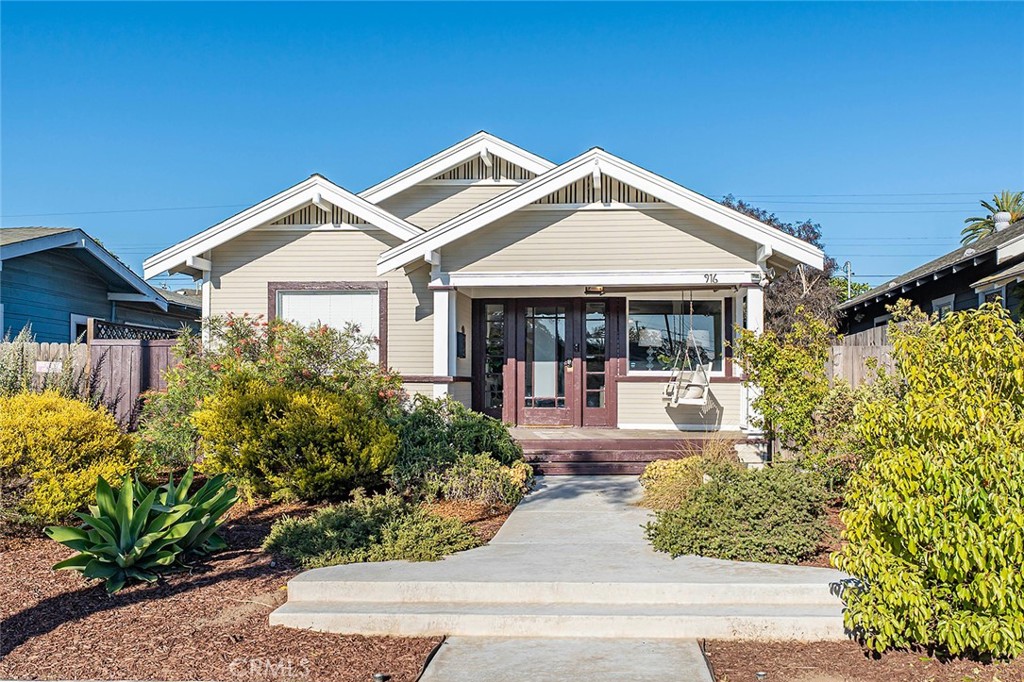 916 Junipero Avenue