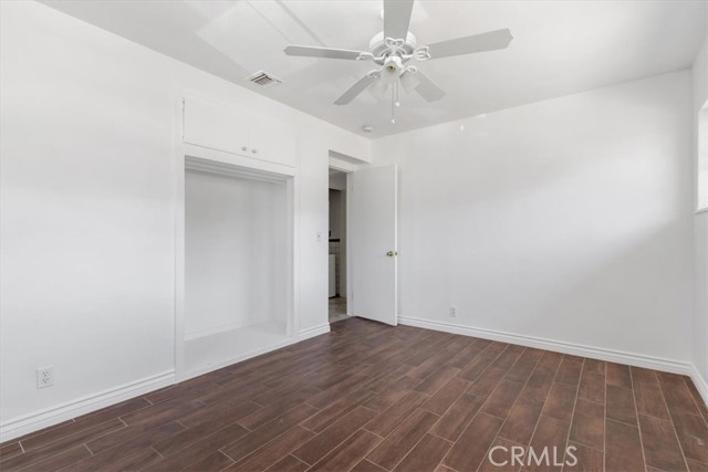 18713 Vanowen Street, Reseda CA: https://media.crmls.org/medias/2dad5509-92f0-40f2-ae42-b3bc3e99cb2b.jpg