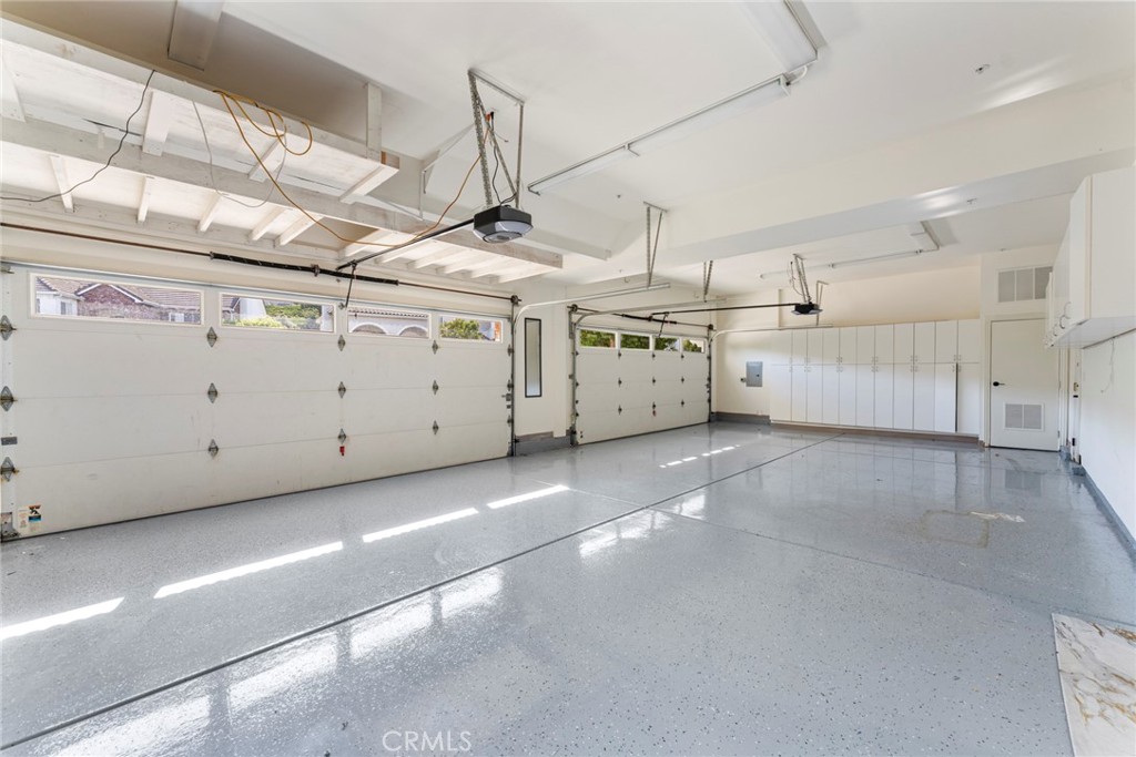 2dadb73a Cc74 453b B47a A9a23a4eac27