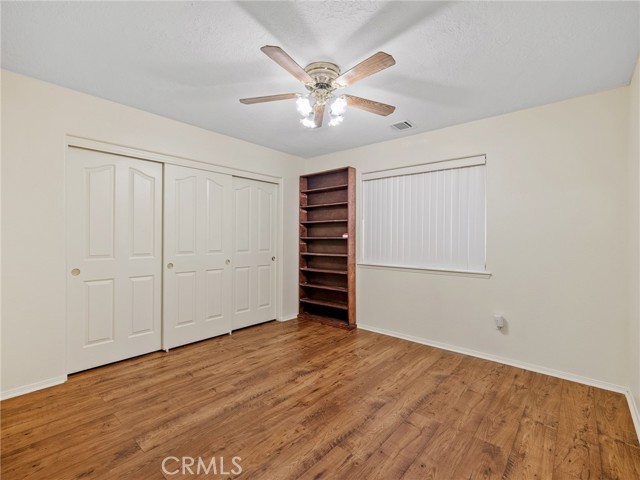 18668 Kamana Road, Apple Valley CA: https://media.crmls.org/medias/2dadfeab-d7fd-4a7c-bc28-01a5e4b4dc76.jpg