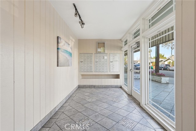 Detail Gallery Image 5 of 26 For 363 Newport Avenue #319,  Long Beach,  CA 90814 - 1 Beds | 1 Baths