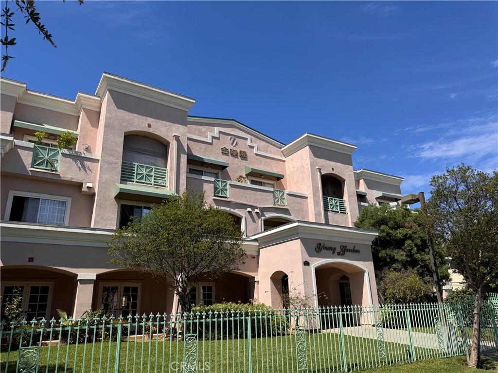 303 N Nicholson Ave #307