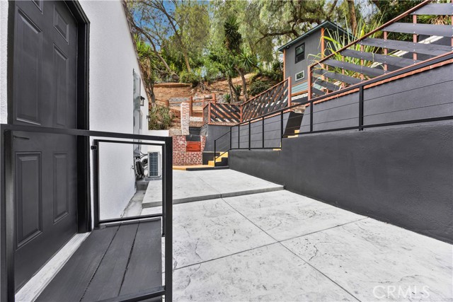 3135 Minnesota Street, Los Angeles CA: https://media.crmls.org/medias/2dae2596-b075-4a6a-a693-7e722182b8e9.jpg