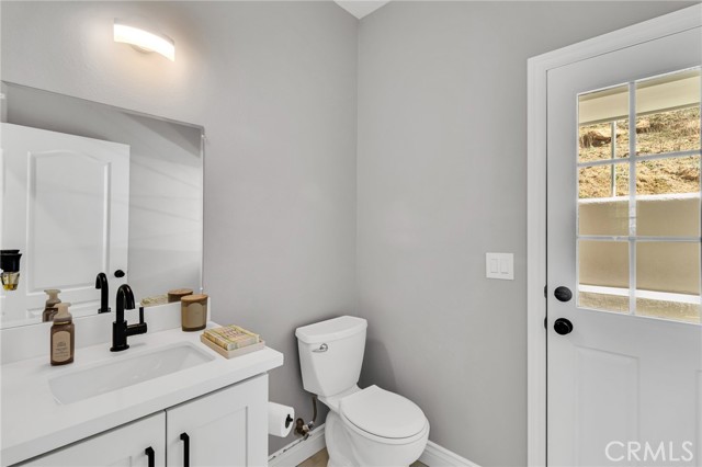 35426 Calle Grande, Lake Elsinore CA: https://media.crmls.org/medias/2dae6fde-d0d1-4c2a-980c-5d8f57bb7fec.jpg