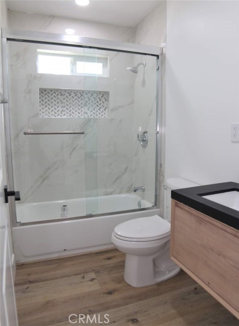 Image 12 of 19 For 8101 Taylor  