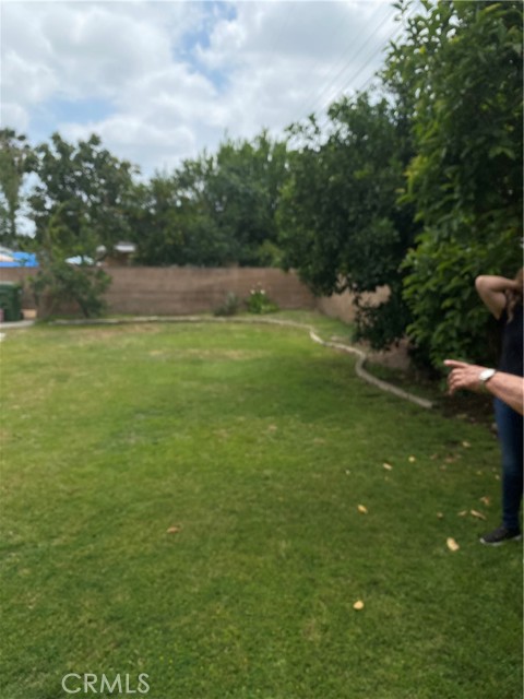 8849 Tyrone Avenue, Panorama City CA: https://media.crmls.org/medias/2daeb15a-e871-4edb-a2a4-b953119dde28.jpg