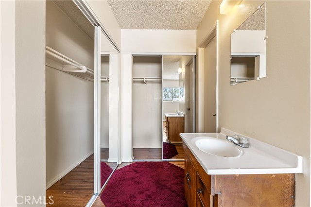 Detail Gallery Image 16 of 33 For 5530 Ackerfield Ave #206,  Long Beach,  CA 90805 - 2 Beds | 1 Baths