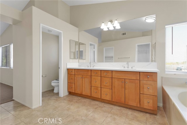 Detail Gallery Image 26 of 46 For 13984 Palomino Ct, Victorville,  CA 92394 - 5 Beds | 3 Baths