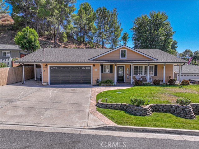 Detail Gallery Image 1 of 65 For 22422 Los Rogues Dr, Saugus,  CA 91350 - 4 Beds | 3/1 Baths