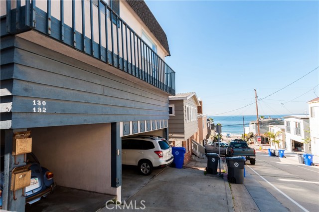 130 42nd Street, Manhattan Beach, California 90266, ,Residential Income,Sold,42nd,SB17010978