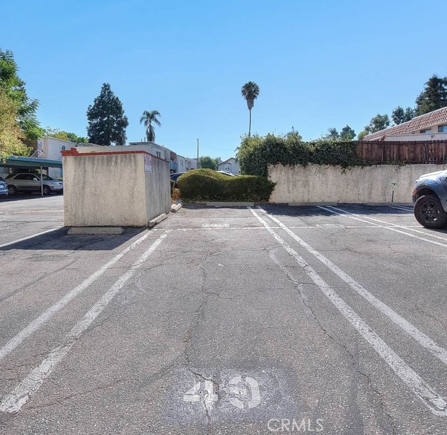 5700 Etiwanda, 212 photo 29