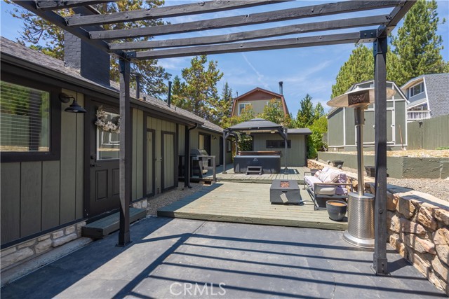 42668 Sonoma Drive, Big Bear Lake CA: https://media.crmls.org/medias/2db120d3-f1ec-401a-b550-fb799241049d.jpg