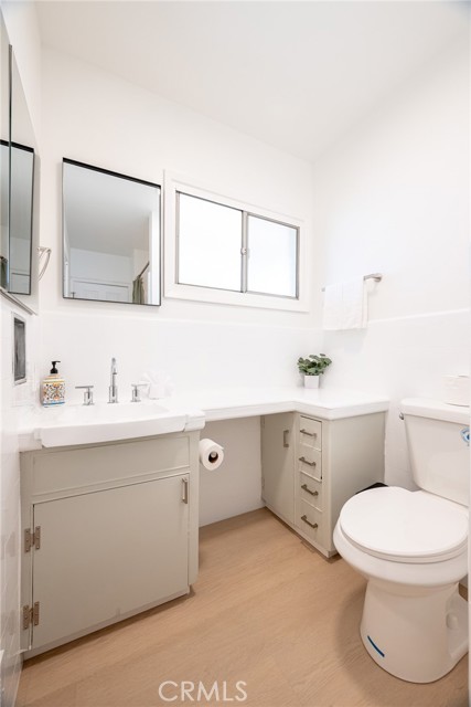 Detail Gallery Image 35 of 50 For 705 E Foothill Blvd, Glendora,  CA 91741 - 4 Beds | 2 Baths