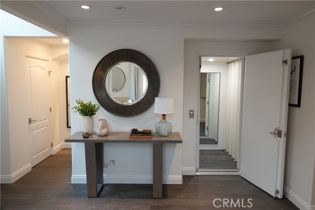 11974 Mayfield Avenue, Los Angeles CA: https://media.crmls.org/medias/2db1d63d-0624-495d-91de-bced794bcd10.jpg