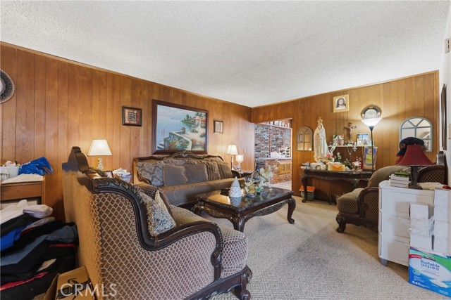 Detail Gallery Image 9 of 46 For 10456 Mapledale, Bellflower,  CA 90706 - 3 Beds | 2 Baths