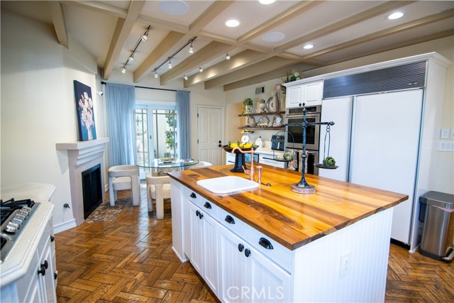 Detail Gallery Image 15 of 41 For 5770 E Lucia, Long Beach,  CA 90803 - 4 Beds | 4 Baths