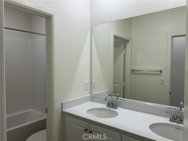 Detail Gallery Image 15 of 24 For 25169 Mariposa Ct, Moreno Valley,  CA 92551 - 4 Beds | 2/1 Baths