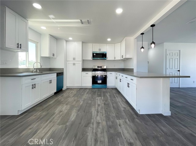 Detail Gallery Image 7 of 30 For 40294 Fieldspring St, Palmdale,  CA 93591 - 4 Beds | 2 Baths