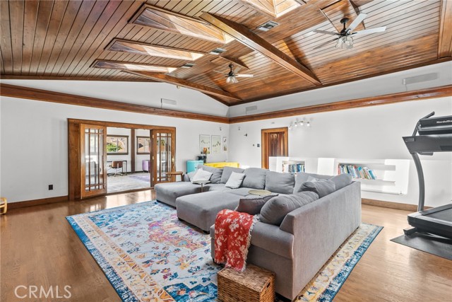 1719 Monte Vista Street, Pasadena CA: https://media.crmls.org/medias/2db45cd8-ee37-4b19-a05f-cef888a9e3a7.jpg