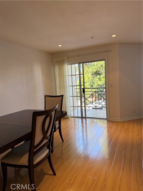 1131 Campbell Street, Glendale CA: https://media.crmls.org/medias/2db47908-bbe9-40ca-a3e8-8ed7bd567505.jpg