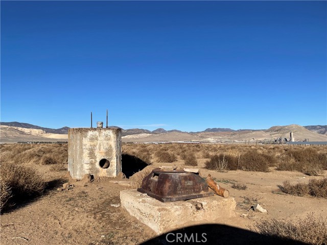 20028 Tehachapi Willow Springs Rd, Tehachapi CA: https://media.crmls.org/medias/2db4dd3f-3afa-47a7-a085-48b2b842d4ec.jpg