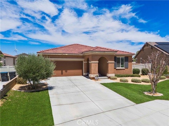 5025 W Avenue J6, Lancaster CA: https://media.crmls.org/medias/2db5dfa0-b8fe-4ec7-a7e7-e9322881a707.jpg