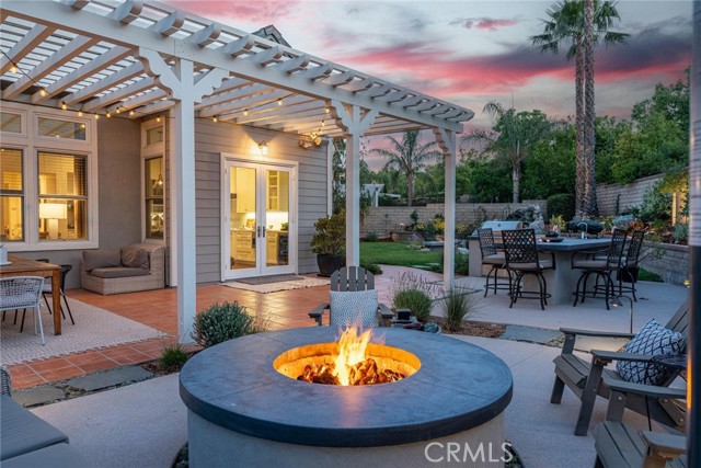 26941 Redwood Bluff Lane, Valencia CA: https://media.crmls.org/medias/2db61d8b-60b9-4484-a398-de8c17812728.jpg