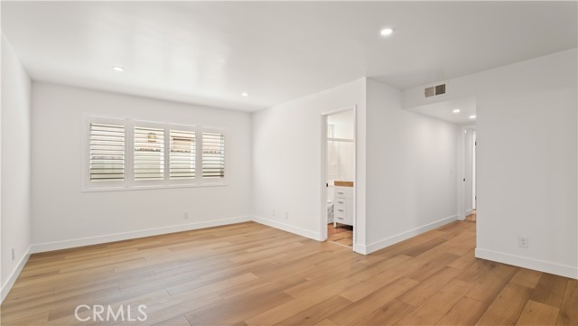 Detail Gallery Image 24 of 33 For 304 Larkspur Ave, Corona Del Mar,  CA 92625 - 3 Beds | 2/1 Baths