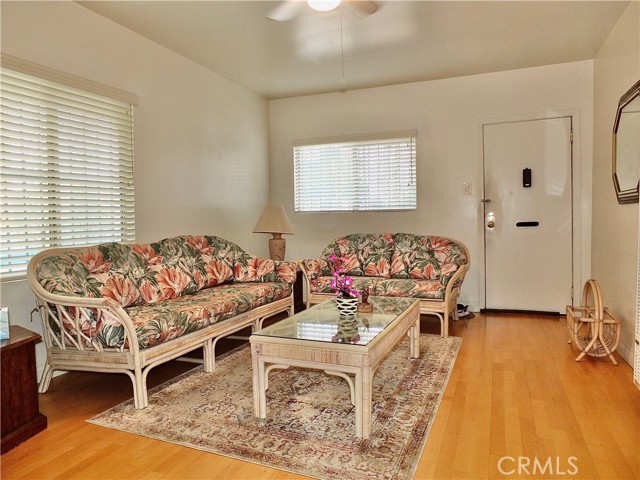 Detail Gallery Image 6 of 35 For 230 -230 1/2 N Alvarado St, Los Angeles,  CA 90026 - 2 Beds | 2 Baths