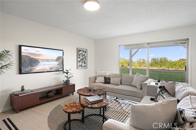 Detail Gallery Image 18 of 64 For 5932 Ellenview Ave, Woodland Hills,  CA 91367 - 5 Beds | 4 Baths