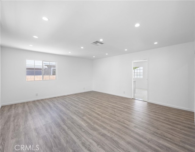 6846 Wystone Avenue, Reseda CA: https://media.crmls.org/medias/2db7d34d-4146-4954-a4c3-a722d794ca62.jpg