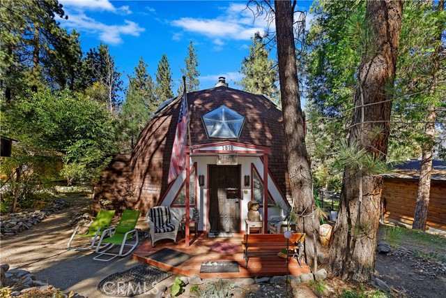 Detail Gallery Image 1 of 24 For 1818 Irene St, Wrightwood,  CA 92397 - 2 Beds | 2 Baths