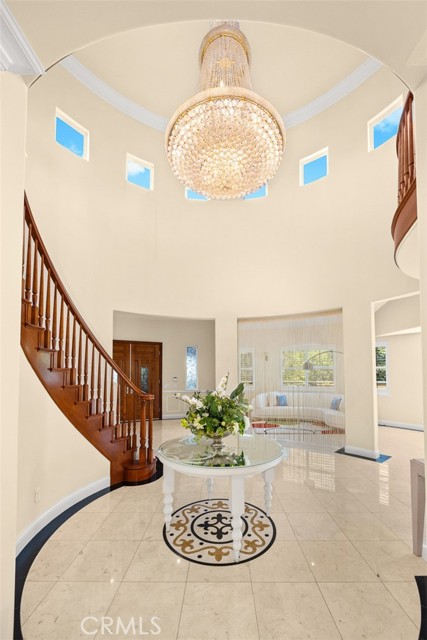 838 Braewood Court, South Pasadena CA: https://media.crmls.org/medias/2db93b15-37e4-4451-af3b-516c1c91f7f1.jpg