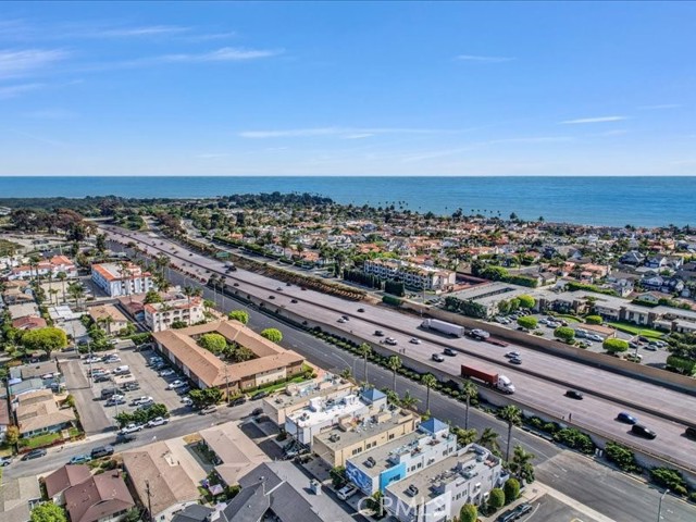 3405 S El Camino Real, San Clemente CA: https://media.crmls.org/medias/2db96443-1e8d-4f95-acf4-761d84748d48.jpg