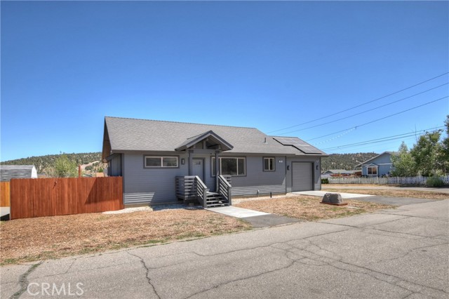 2217 Juniper Lane, Big Bear City CA: https://media.crmls.org/medias/2db97abf-f314-4276-9ce8-5abbf43a5808.jpg