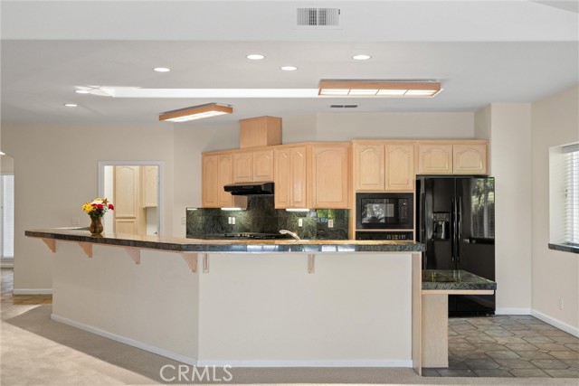 43 Edgewater Court, Chico CA: https://media.crmls.org/medias/2db9a294-06ae-47a4-8f7d-70e1b06f53dd.jpg