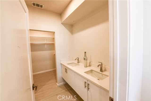 Detail Gallery Image 8 of 16 For 15816 1/2 S Vermont Ave, Gardena,  CA 90247 - 3 Beds | 2/1 Baths