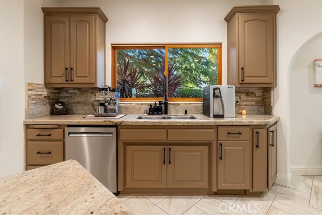 Image 15 of 73 For 6275 Twin Canyon