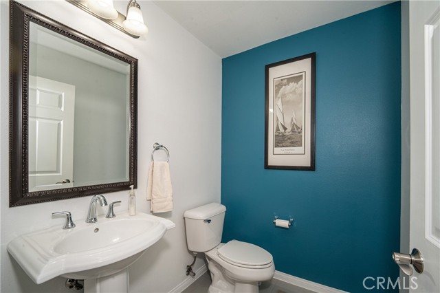 Detail Gallery Image 6 of 17 For 14557 Cambria Way, Sylmar,  CA 91342 - 4 Beds | 3 Baths