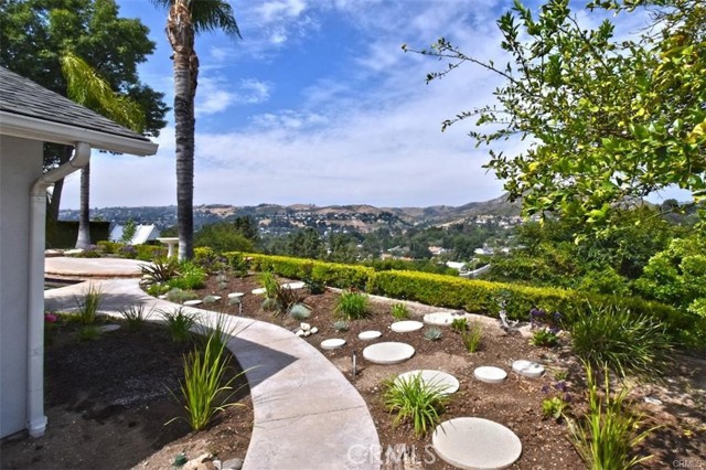 23937 Pentland Street photo 45