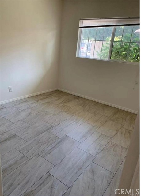 253 E Villa Street, Pasadena CA: https://media.crmls.org/medias/2dbd7397-c678-4c78-b0df-e58ce27635d8.jpg