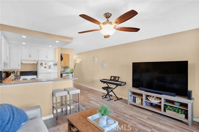 2dbdc65e 8cbf 40f2 9a4c A2f6d86c97e3