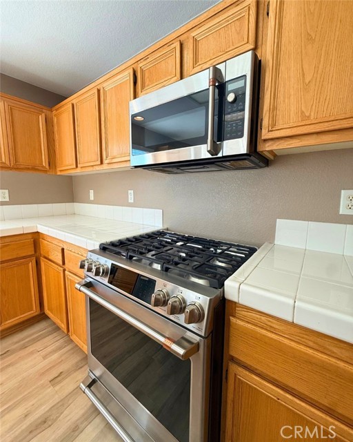 Detail Gallery Image 6 of 32 For 5741 Reagan, Fontana,  CA 92336 - 3 Beds | 2/1 Baths