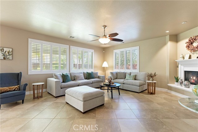 Detail Gallery Image 17 of 57 For 45133 Fieldbrook Court, Temecula,  CA 92592 - 5 Beds | 3/1 Baths