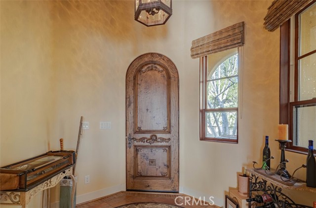 Detail Gallery Image 7 of 63 For 8730 Bluff Ct, Bradley,  CA 93426 - 5 Beds | 5/1 Baths
