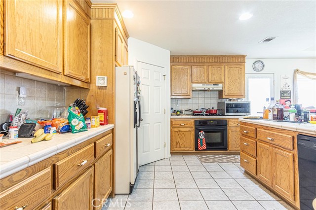 Detail Gallery Image 19 of 75 For 14666 Cool Glen, Helendale,  CA 92342 - 3 Beds | 2 Baths